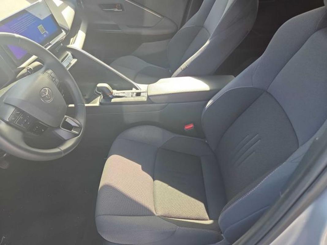 Toyota C-hr 1.8 Advance Hybrid 140
