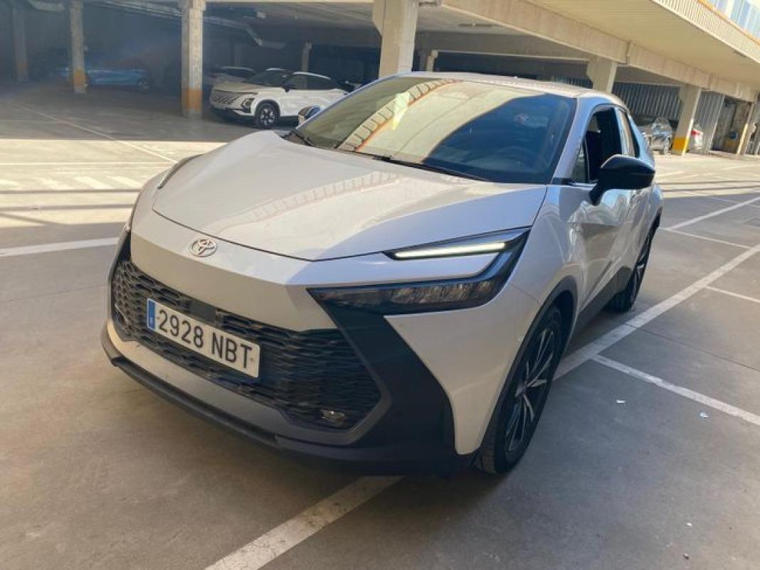 Toyota C-hr 1.8 Advance Hybrid 140