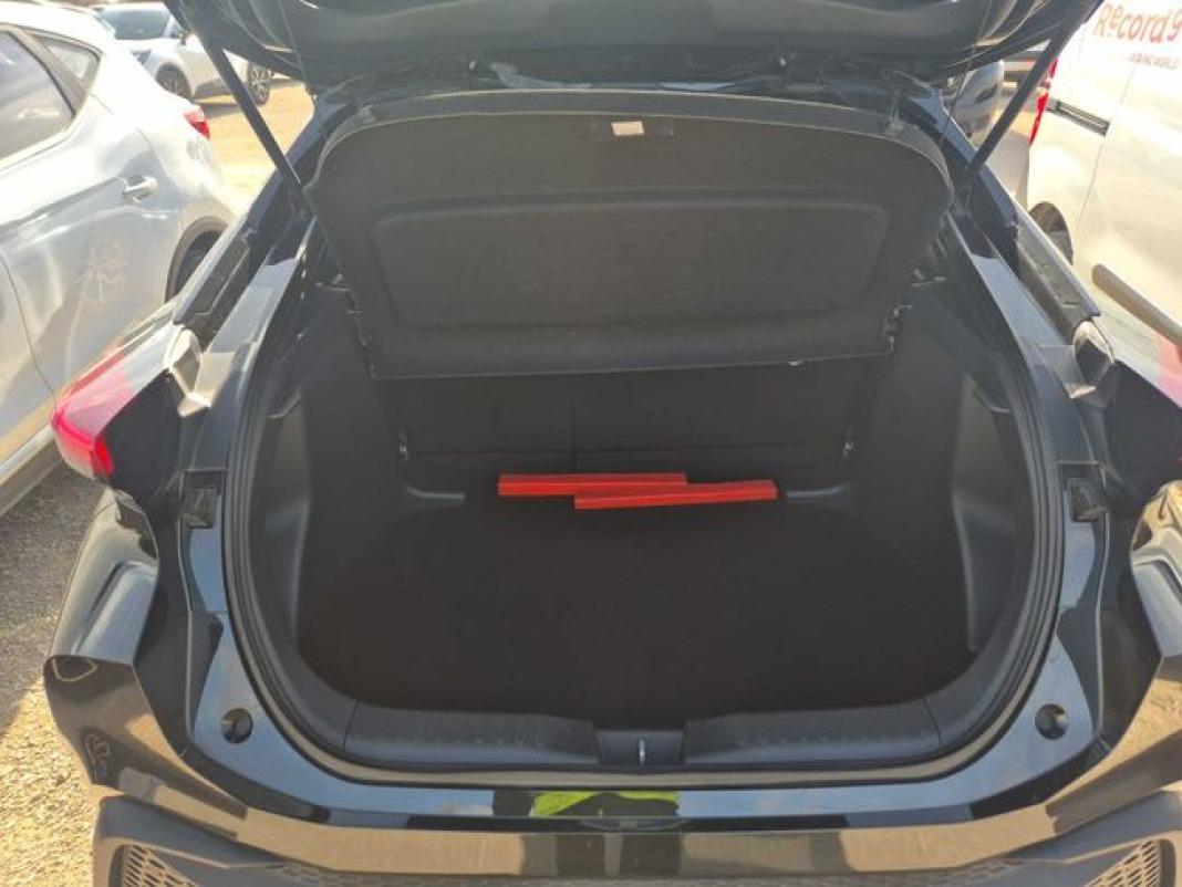 Toyota C-hr 1.8 Advance Hybrid 140