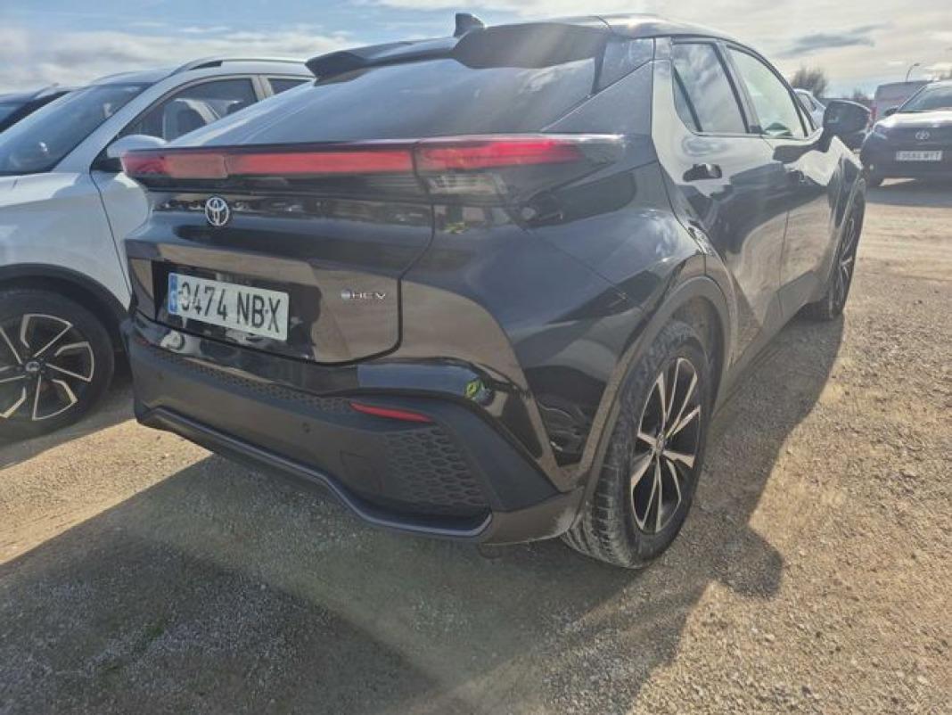Toyota C-hr 1.8 Advance Hybrid 140