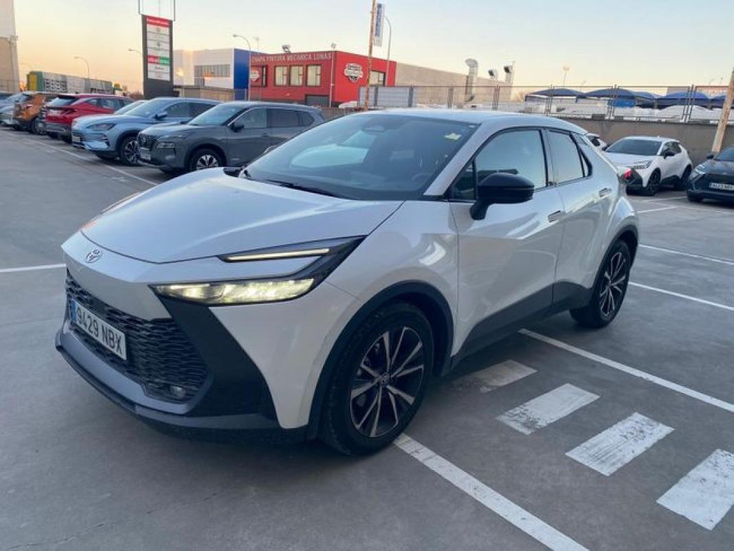 Toyota C-hr 1.8 Advance Hybrid 140