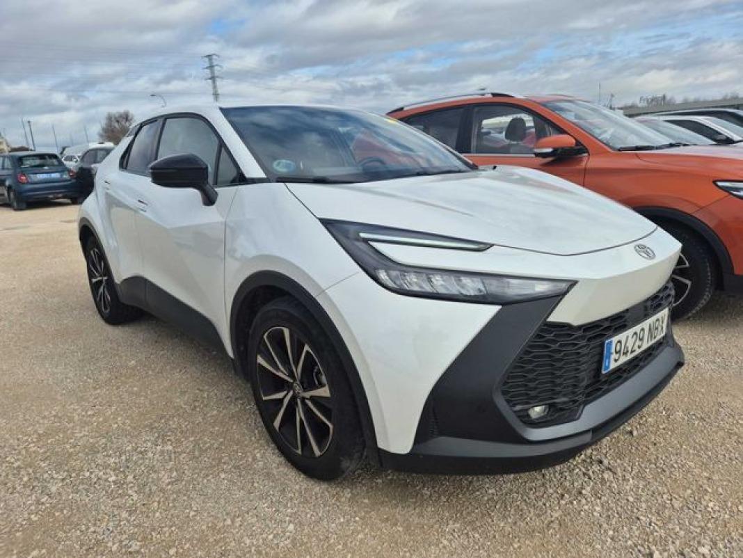 Toyota C-hr 1.8 Advance Hybrid 140