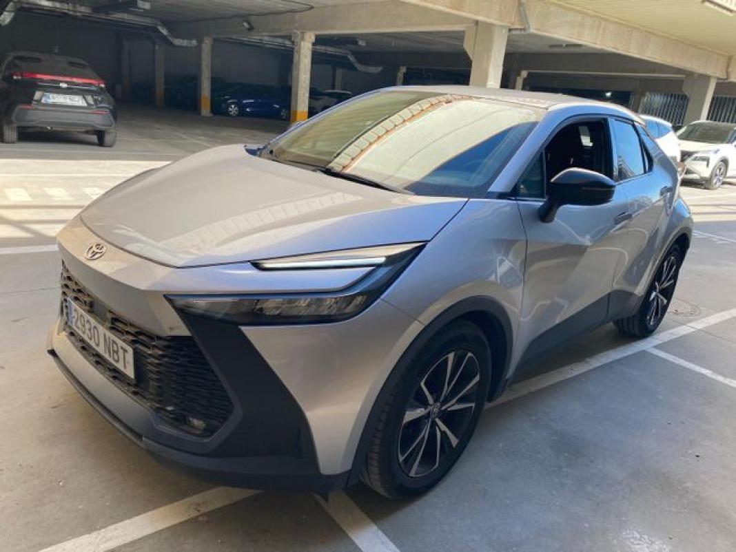 Toyota C-hr 1.8 Advance Hybrid 140