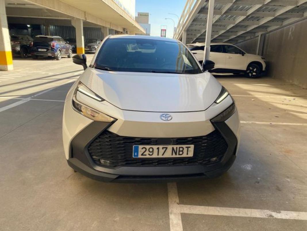 Toyota C-hr 1.8 Advance Hybrid 140