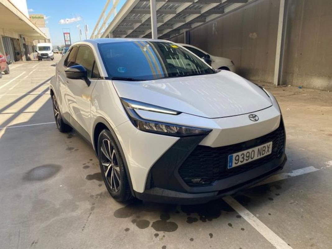 Toyota C-hr 1.8 Advance Hybrid 140