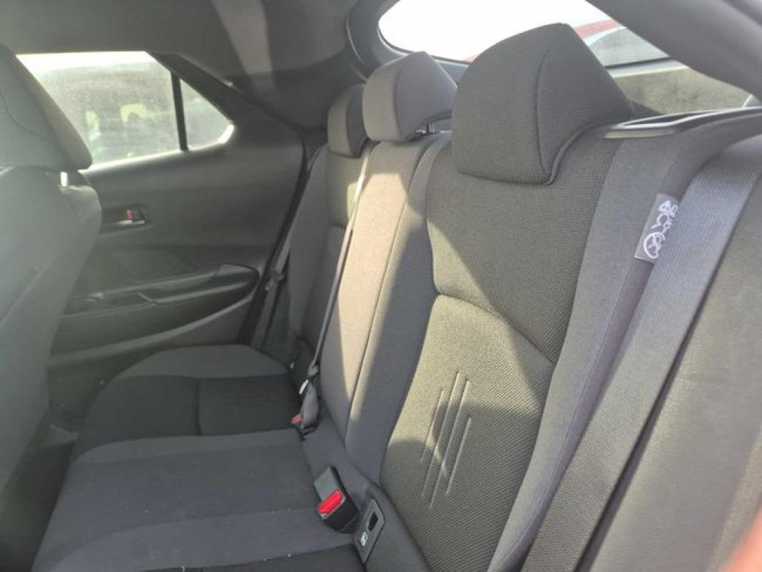 Toyota C-hr 1.8 Advance Hybrid 140