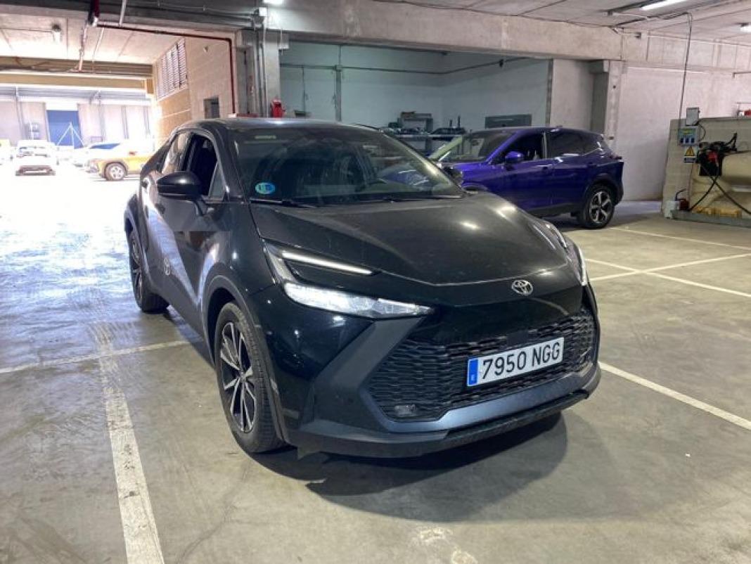 Toyota C-hr 1.8 Advance Hybrid 140