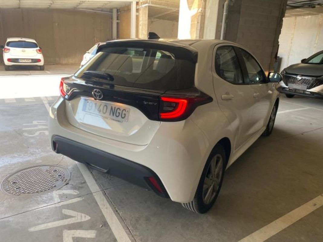 Toyota Yaris 1.5 120H Active Plus