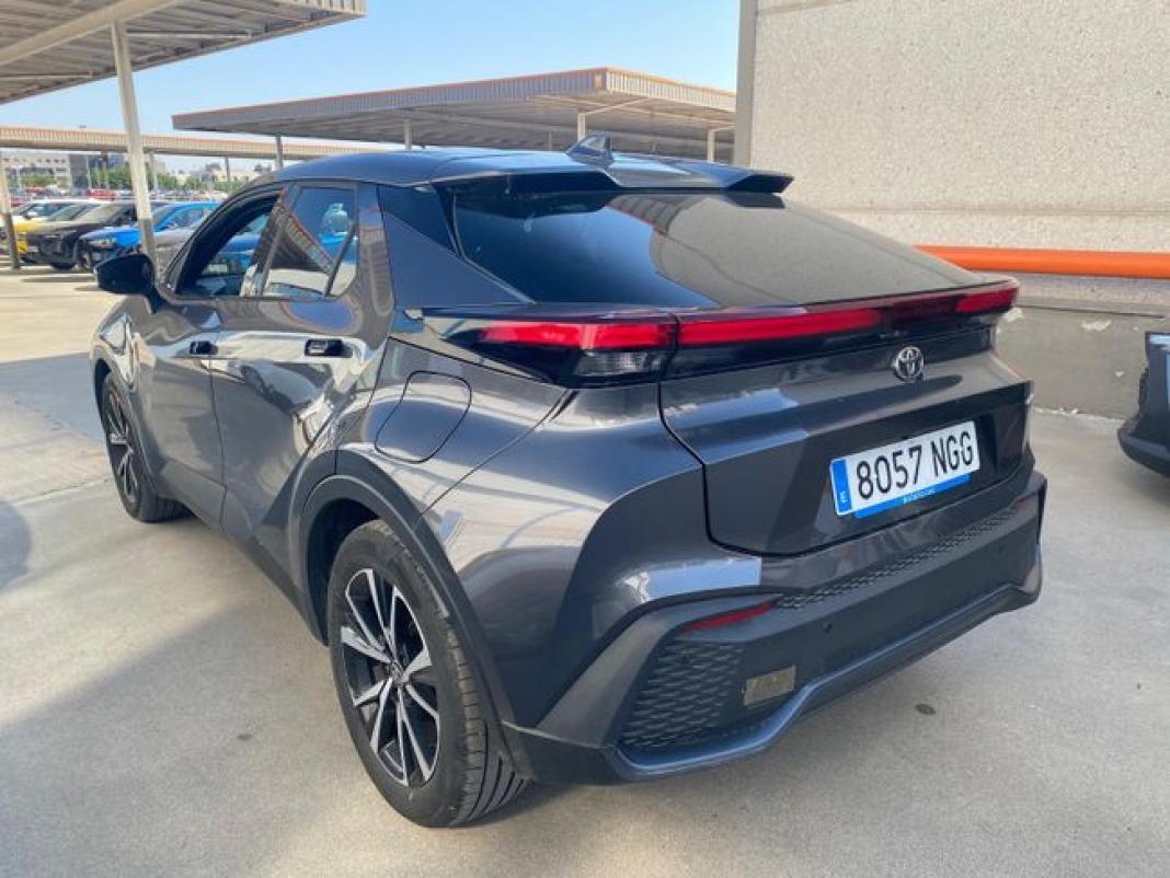 Toyota C-hr 1.8 Advance Hybrid 140