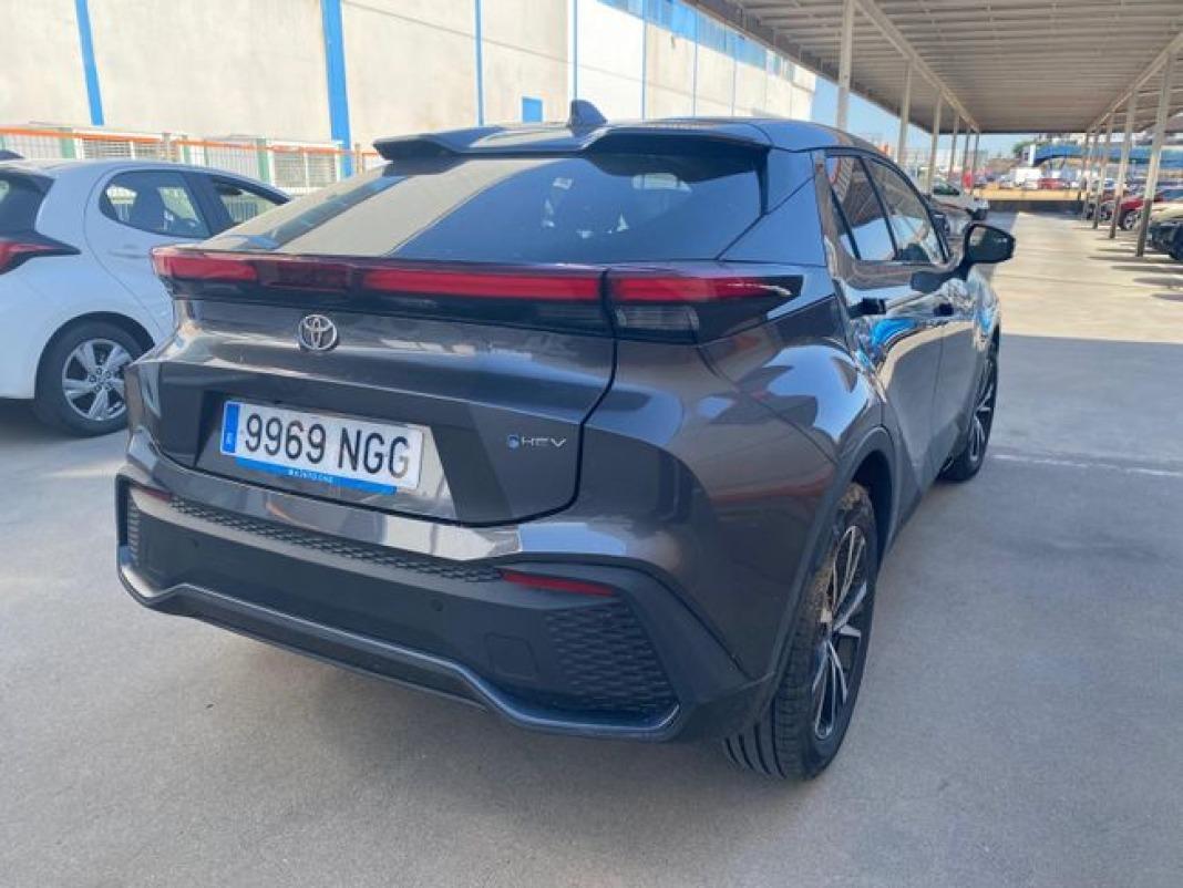 Toyota C-hr 1.8 Advance Hybrid 140