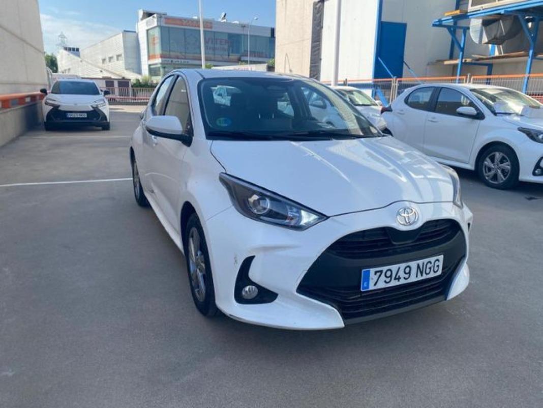 Toyota Yaris 1.5 120H Active Plus