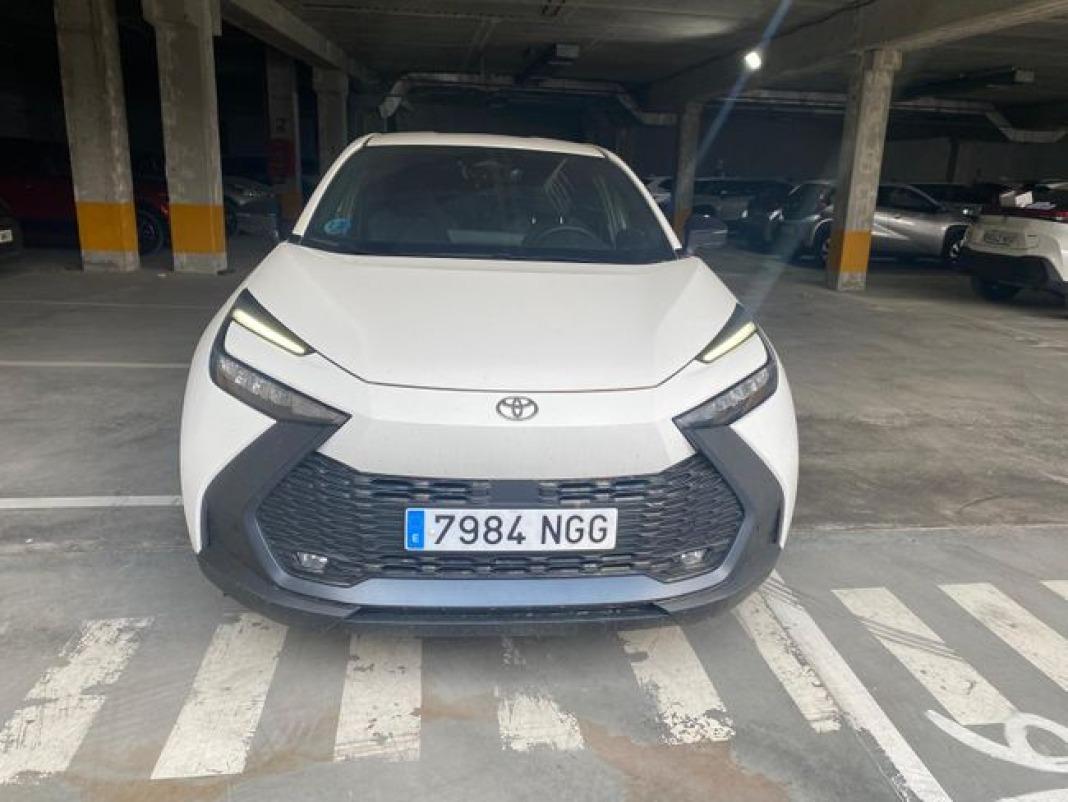 Toyota C-hr 1.8 Advance Hybrid 140