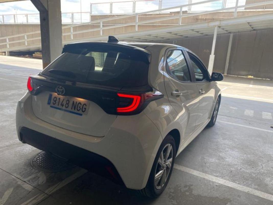 Toyota Yaris 1.5 120H Active Plus