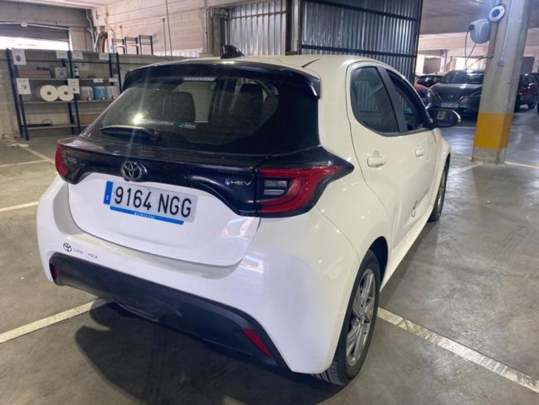 Toyota Yaris 1.5 120H Active Plus