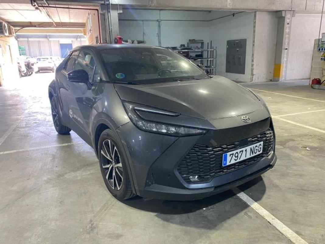 Toyota C-hr 1.8 Advance Hybrid 140