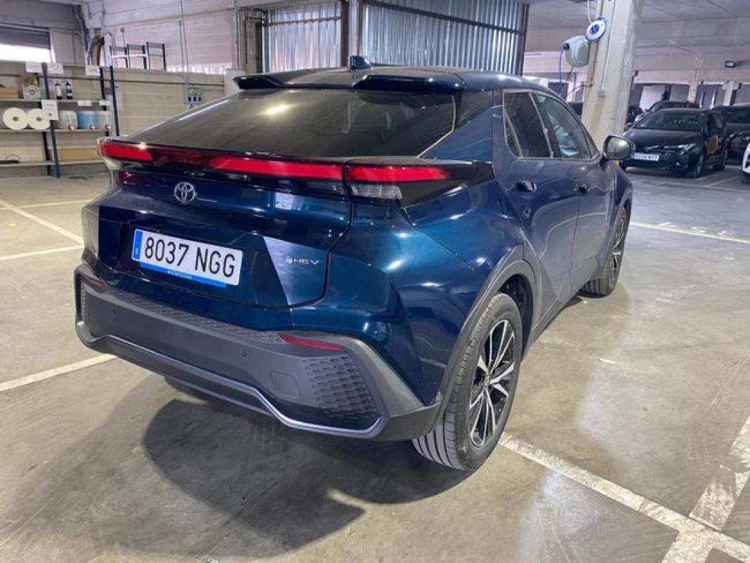 Toyota C-hr 1.8 Advance Hybrid 140