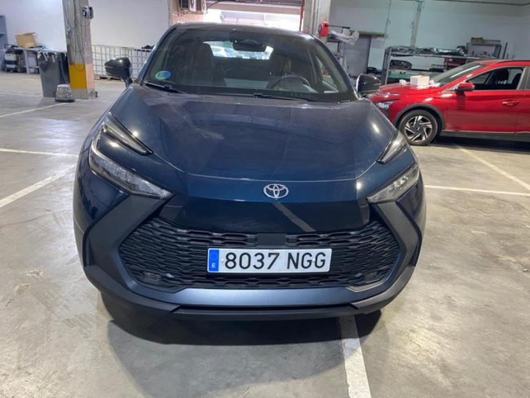 Toyota C-hr 1.8 Advance Hybrid 140