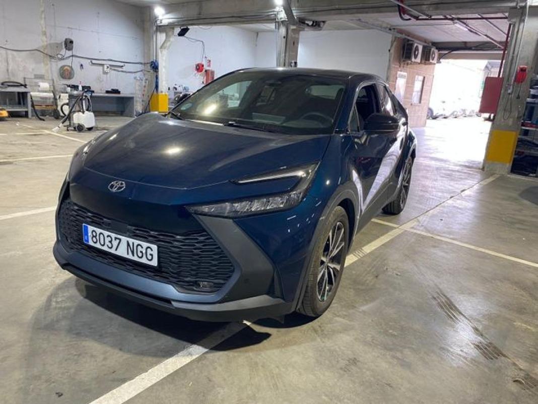 Toyota C-hr 1.8 Advance Hybrid 140