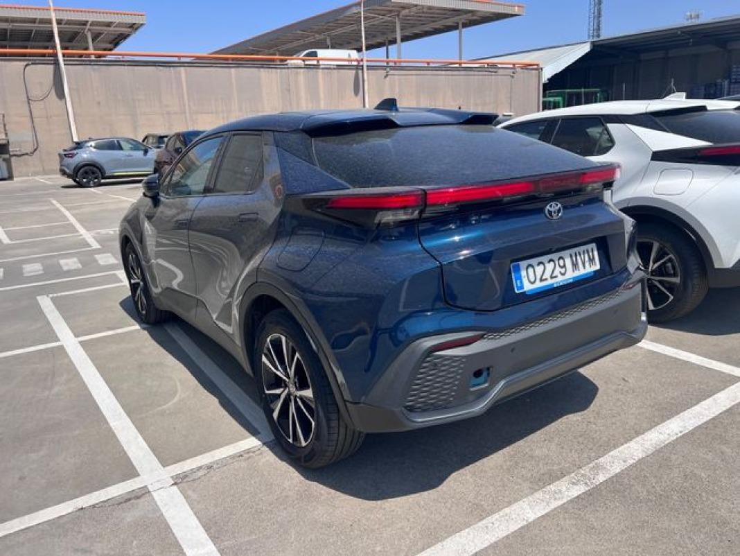 Toyota C-hr 1.8 Advance Hybrid 140