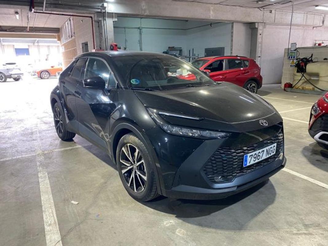 Toyota C-hr 1.8 Advance Hybrid 140