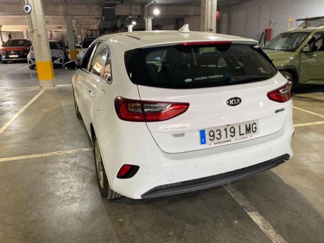 Kia Ceed 1.6 MHEV iMT 100kW (136CV) Drive