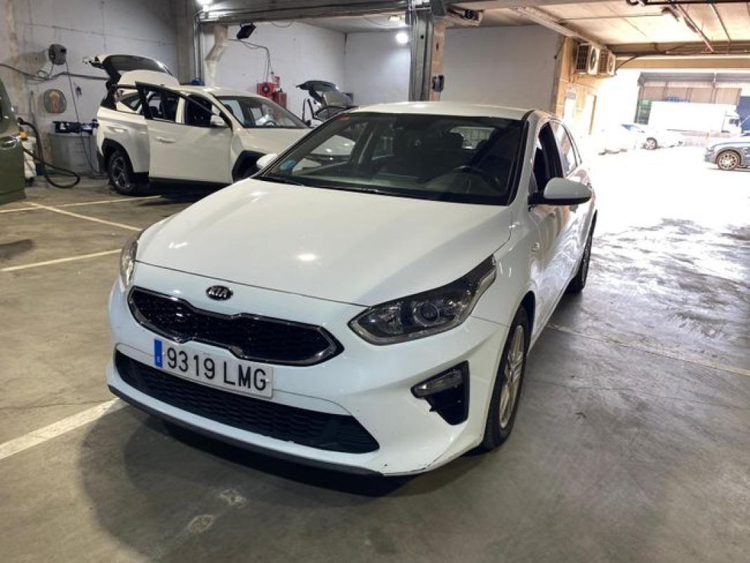 Kia Ceed 1.6 MHEV iMT 100kW (136CV) Drive