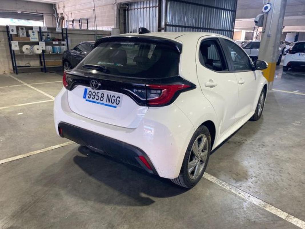 Toyota Yaris 1.5 120H Active Plus