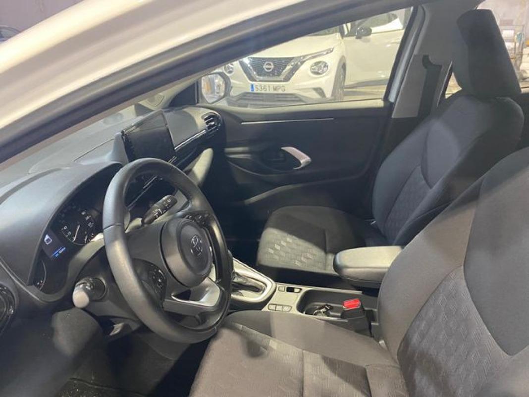 Toyota Yaris 1.5 120H Active Plus