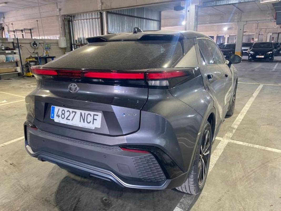 Toyota C-hr 1.8 Spirit Hybrid 140