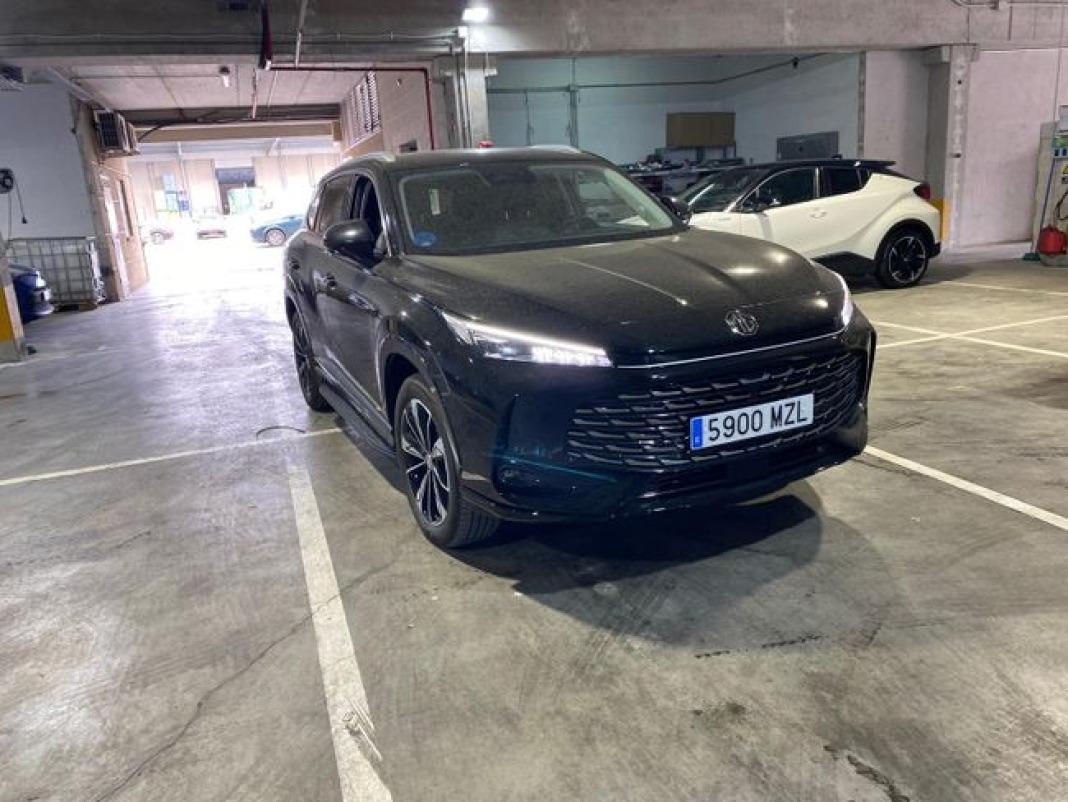 MG Hs 1.5T-GDI PHEV Luxury