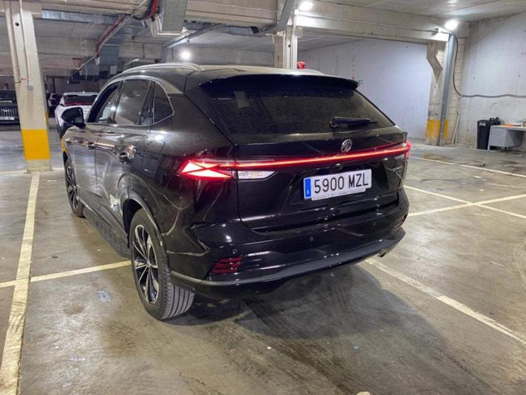MG Hs 1.5T-GDI PHEV Luxury