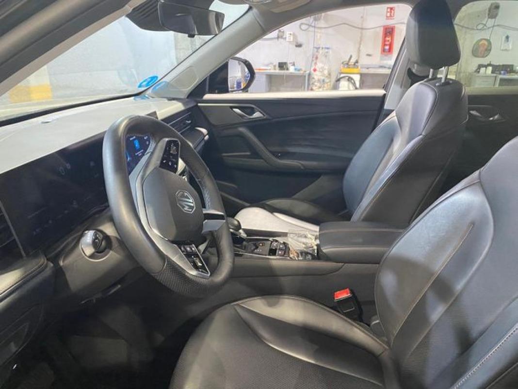 MG Hs 1.5T-GDI PHEV Luxury