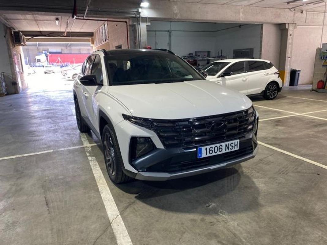 Hyundai Tucson 1.6T 176kW HEV AT Black Line Tecno Sky