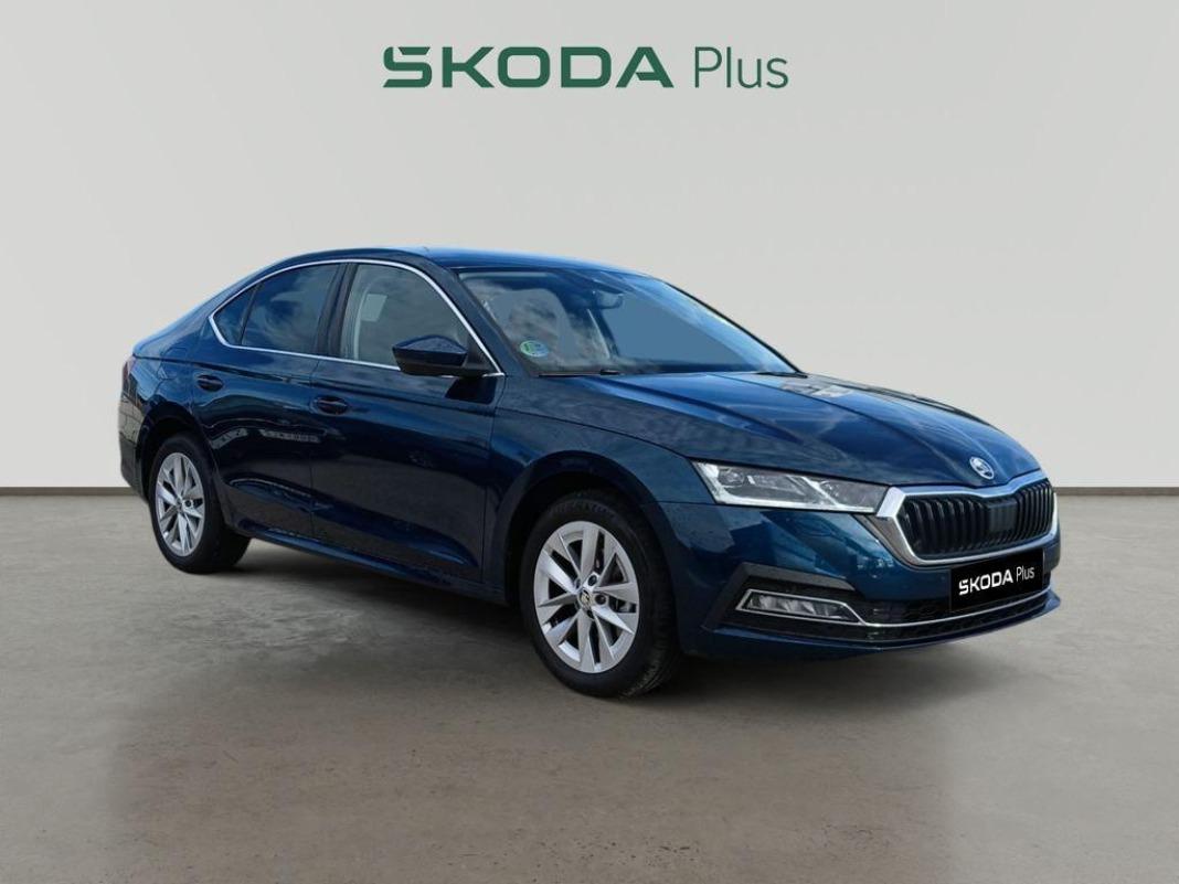 Skoda Octavia 1.5 TSI m-HEV Selection DSG 110 kW (150 CV)