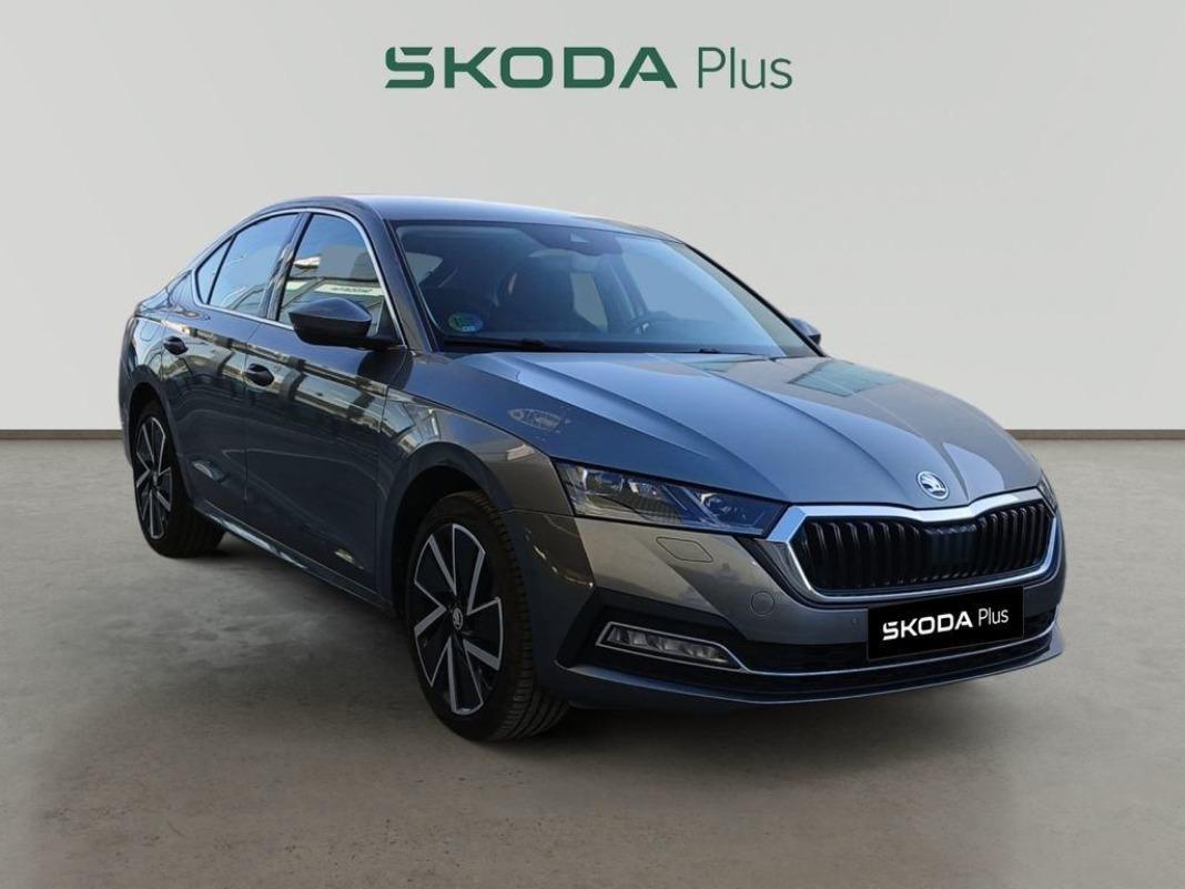Skoda Octavia 1.5 TSI m-HEV Selection DSG 110 kW (150 CV)