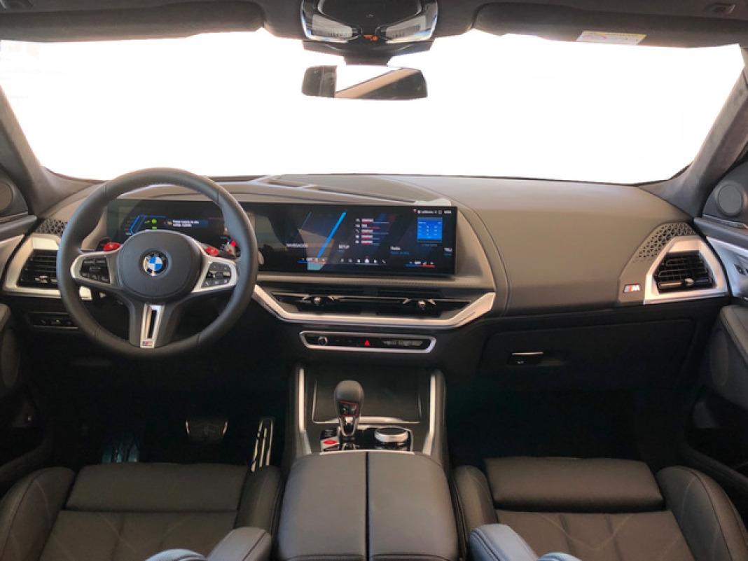 BMW Xm 50e 350 kW (476 CV)