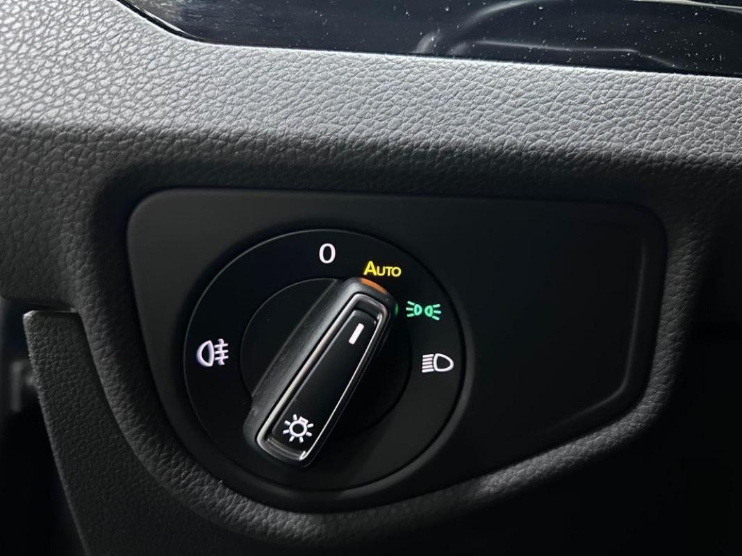 Volkswagen Touran Sport 2.0 TDI 110 kW (150 CV) DSG