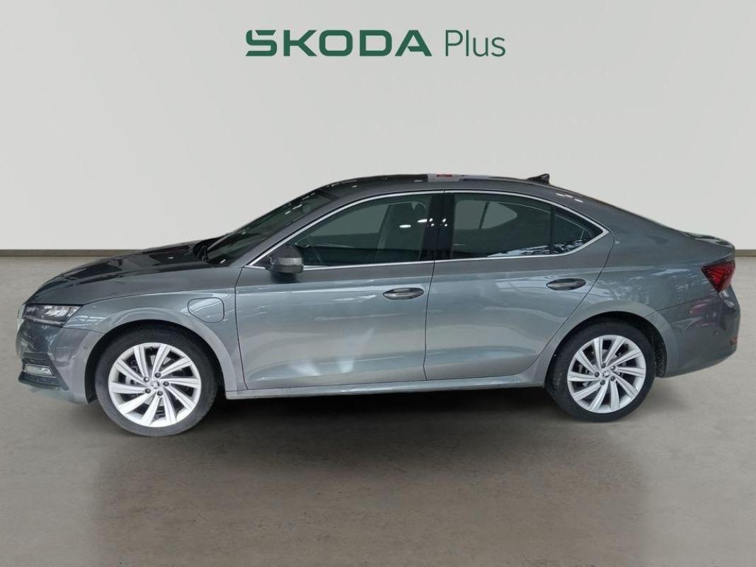 Skoda Octavia 1.4 TSI iV P-HEV Selection DSG 150 kW (204 CV)