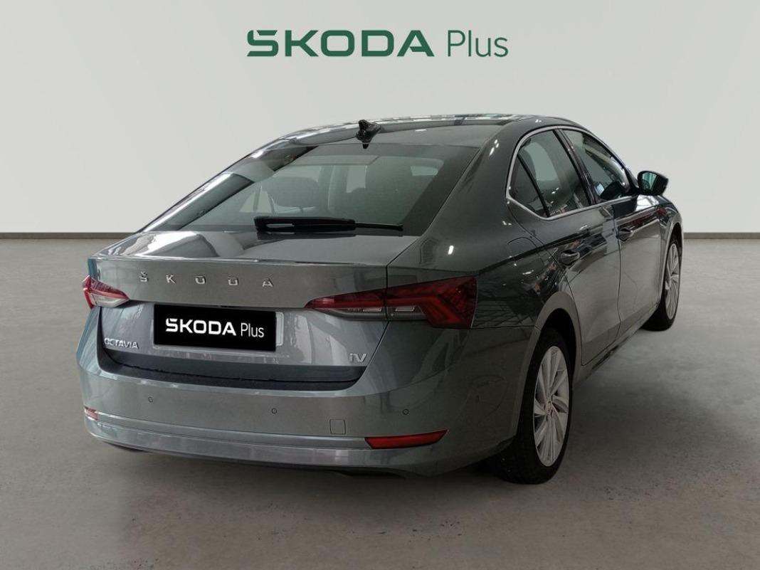 Skoda Octavia 1.4 TSI iV P-HEV Selection DSG 150 kW (204 CV)