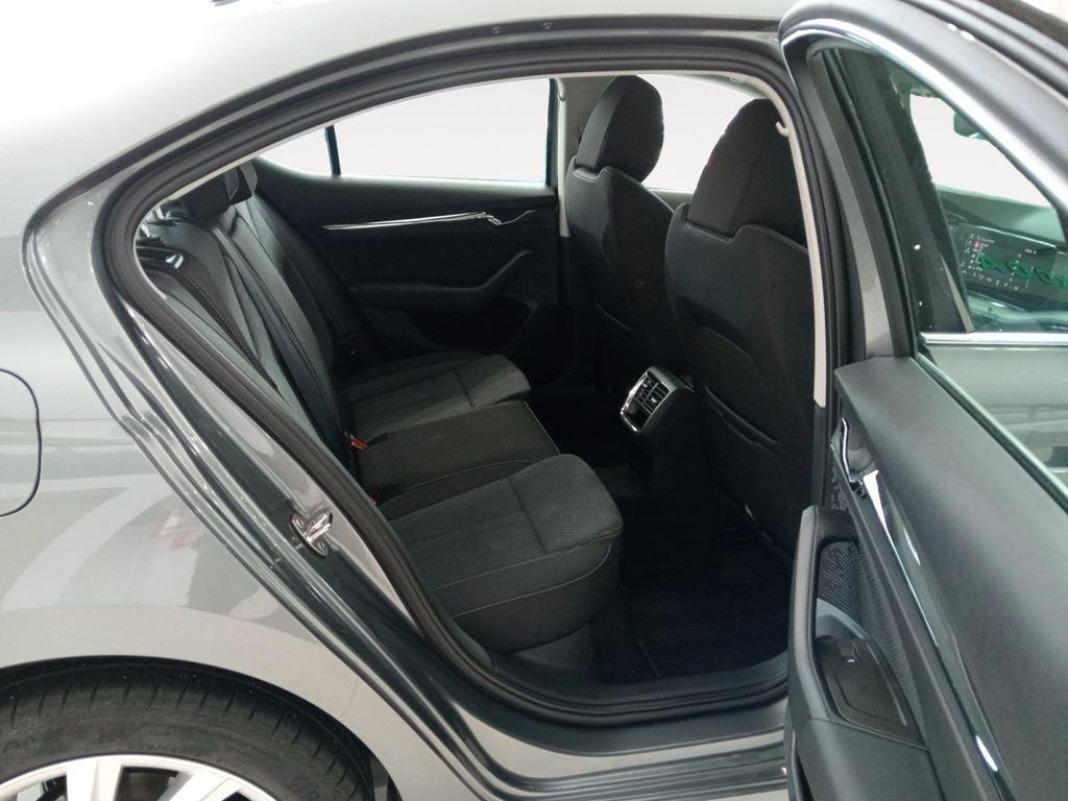 Skoda Octavia 1.4 TSI iV P-HEV Selection DSG 150 kW (204 CV)