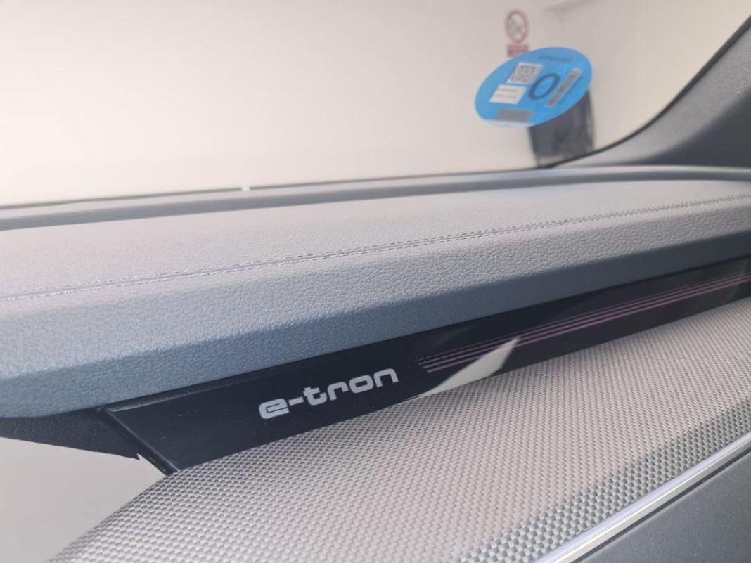 Audi Q8 E-tron Sportback S line 55 quattro 300 kW (408 CV)