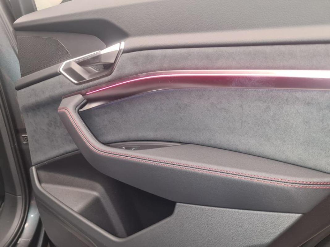 Audi Q8 E-tron Sportback S line 55 quattro 300 kW (408 CV)