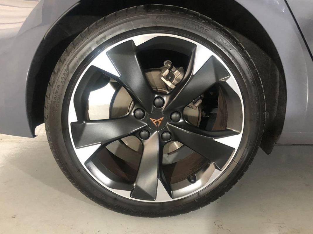 CUPRA Leon Sportstourer 1.5 eTSI DSG 110 kW (150 CV)