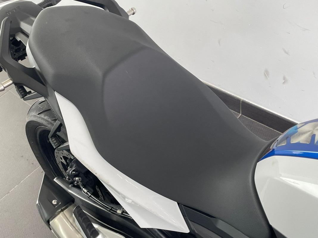 BMW Motorrad F 900 R 
