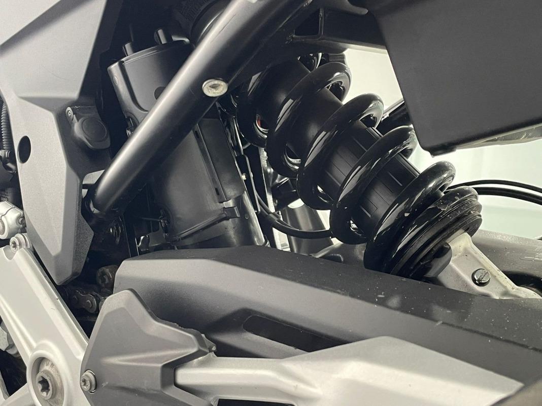 BMW Motorrad F 900 R 