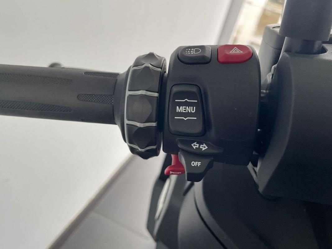 BMW Motorrad C 400 X 