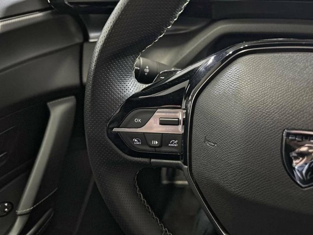 Peugeot 408 PHEV 225 e-EAT8 GT