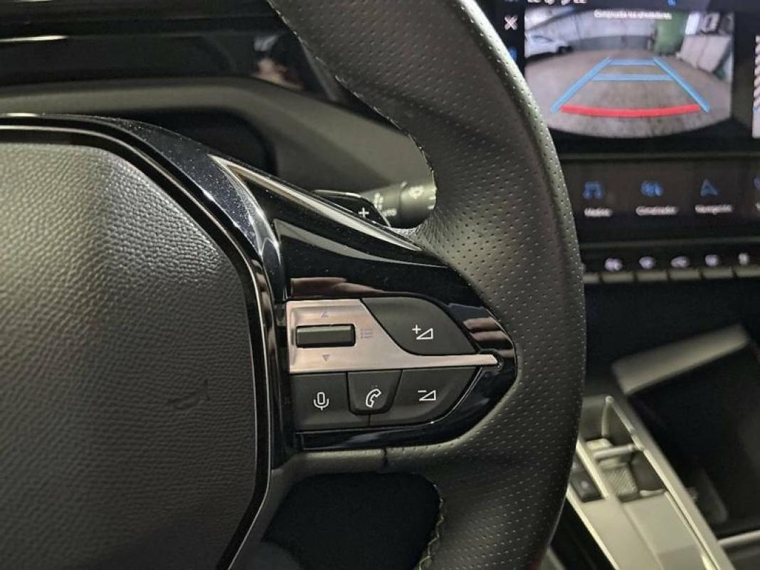 Peugeot 408 PHEV 225 e-EAT8 GT