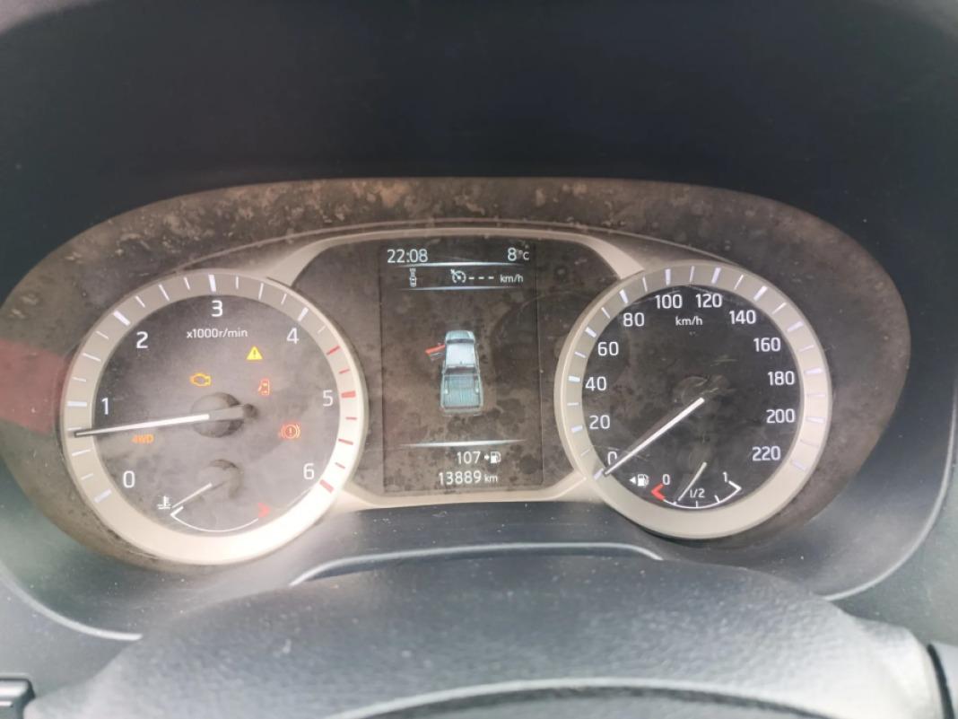 NISSAN Navara 4WD 2.3 dCi 160cv Acenta.