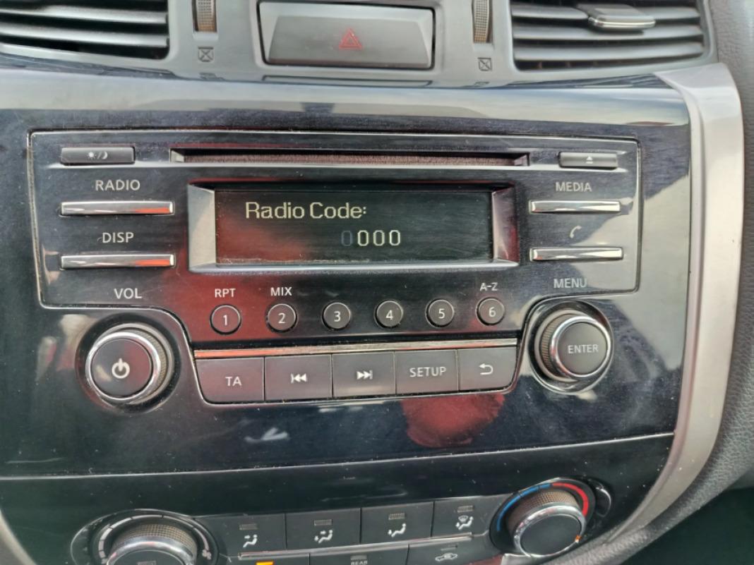 NISSAN Navara 4WD 2.3 dCi 160cv Acenta.